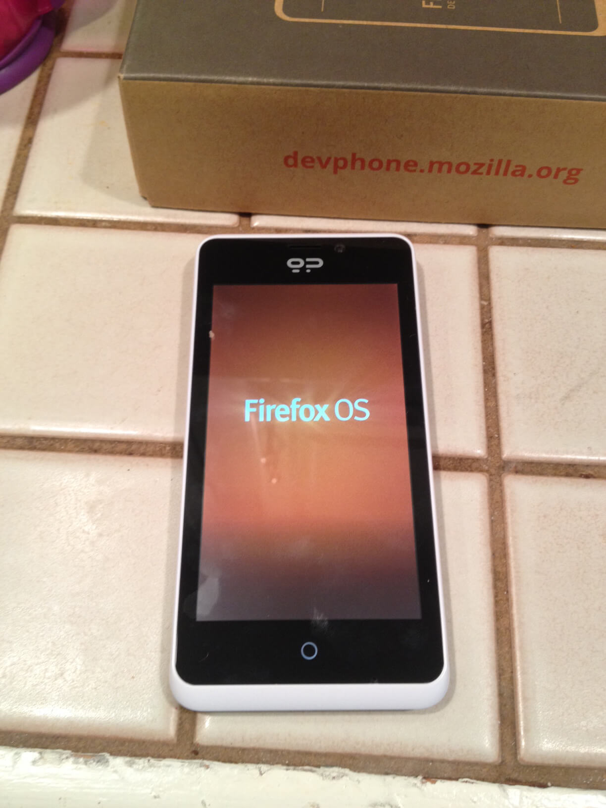 Geeksphone Peak Firefox OS Phone 7